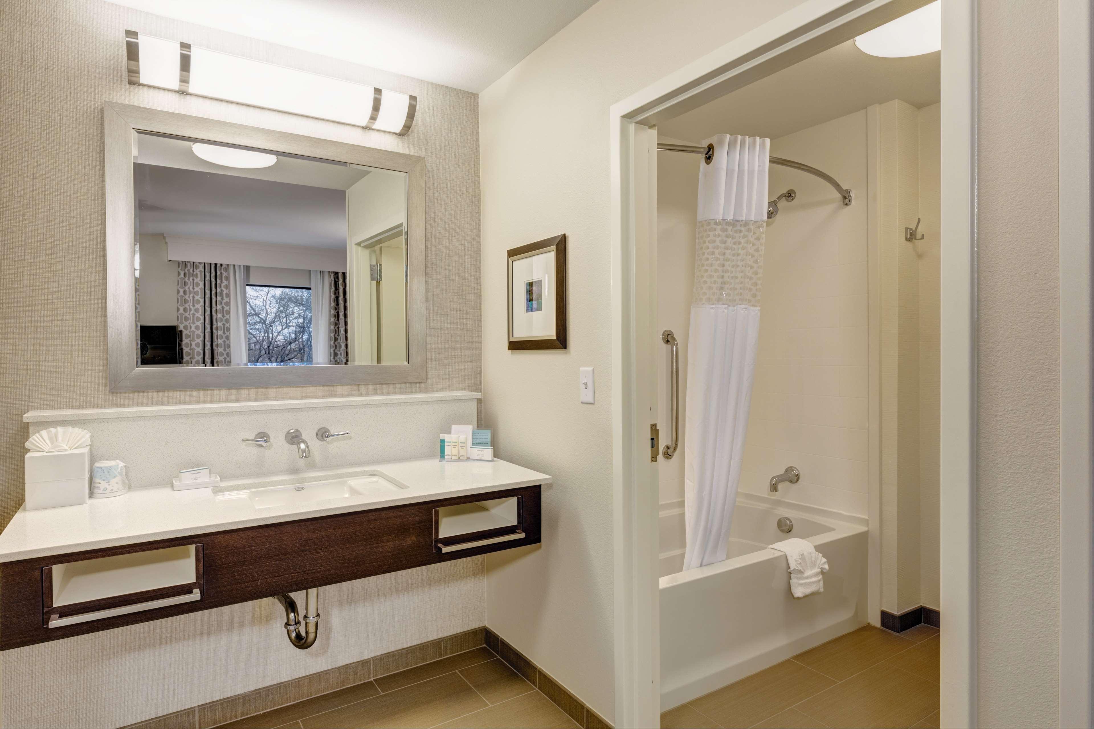 Hampton Inn & Suites Dallas/Plano-East Zewnętrze zdjęcie
