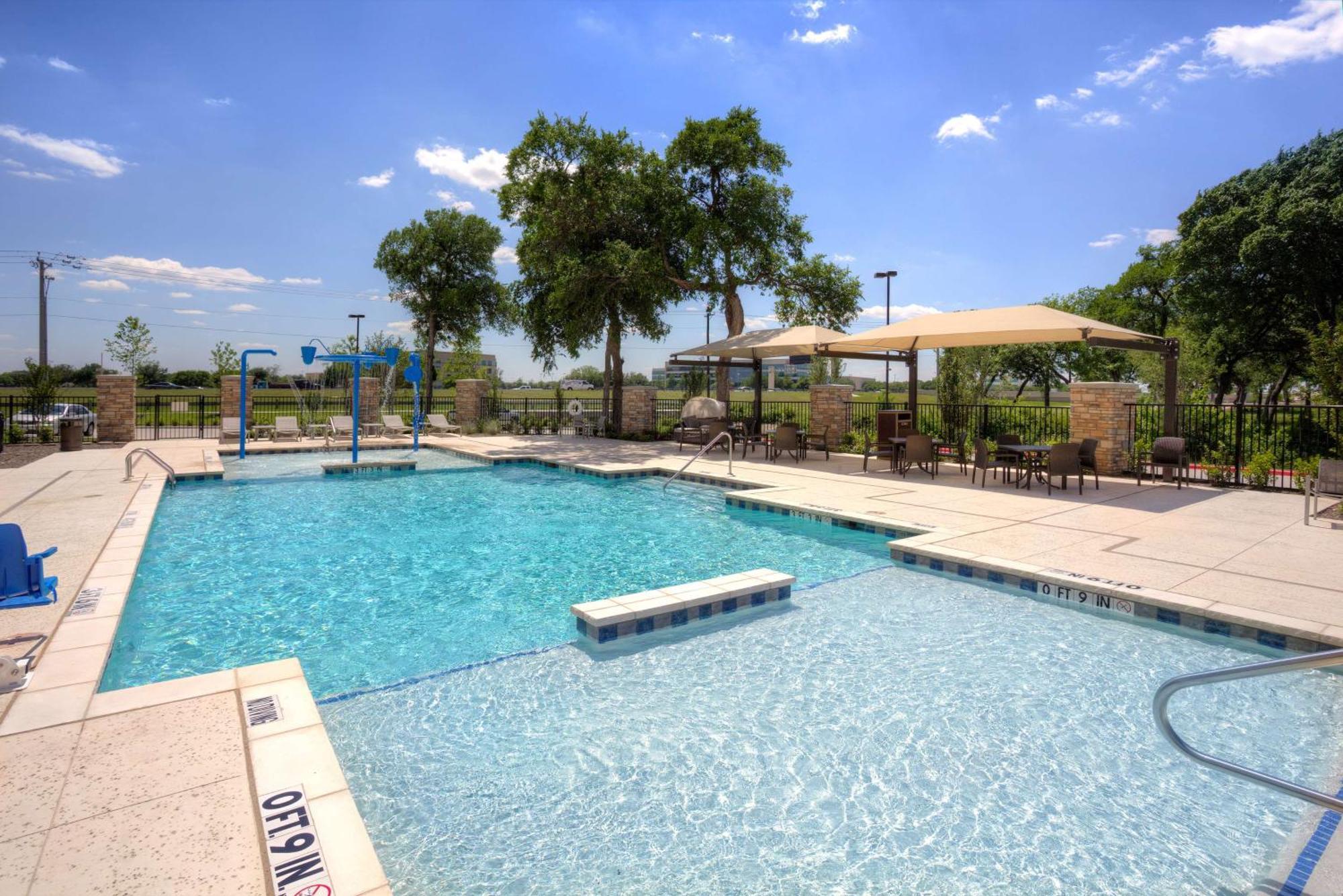 Hampton Inn & Suites Dallas/Plano-East Zewnętrze zdjęcie